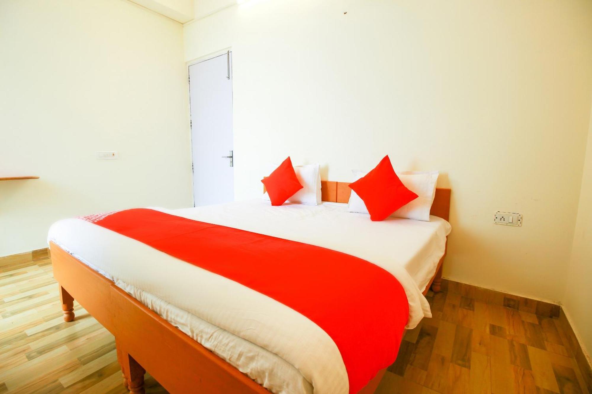 Hotel O Ansh Residency Дели Экстерьер фото
